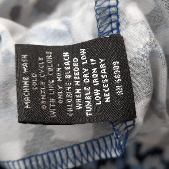 NWT SLIM FACTOR BY INVESTMENTS  black, white and blue blouse Sz M - Picture 13 of 13